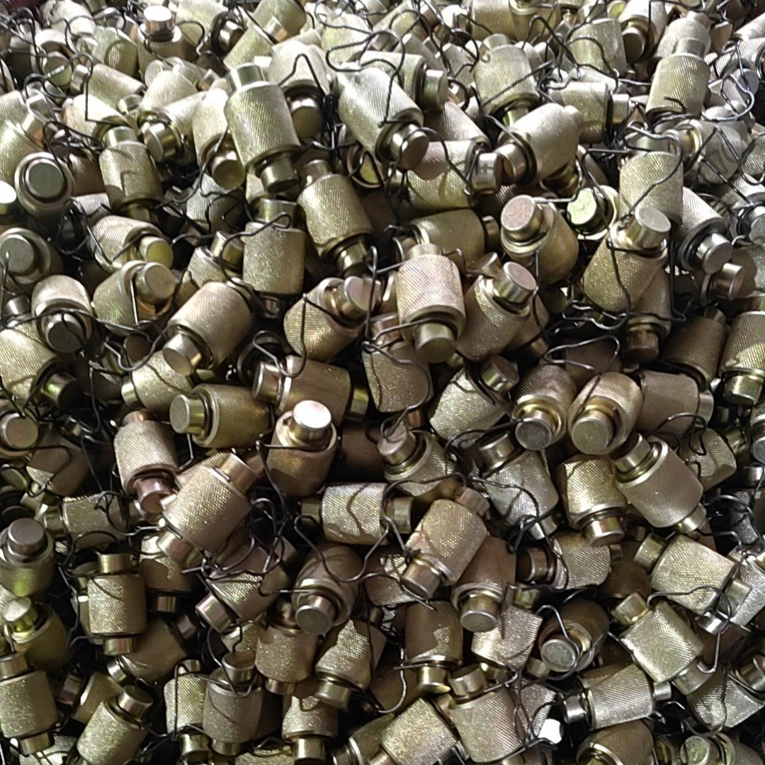 Rollers with knurling Rollers with knurling